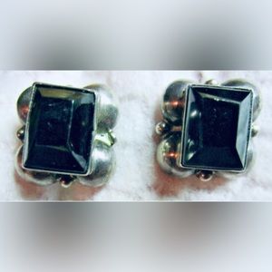 Vintage Mexico Sterling Screw Back Earrings Mexican Silver Black Stone